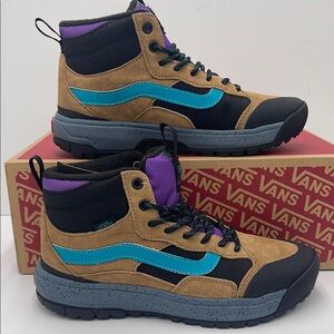 Vans WMNS High-Top Sneakers Boots Blue and Tan Accents Ultrarange Exo
Tobacco